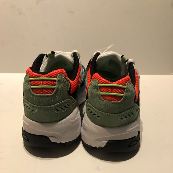 SKECHERS (S) SPORT WITH AIR- COOLED MEMORY FOAM - Picture 3 of 8